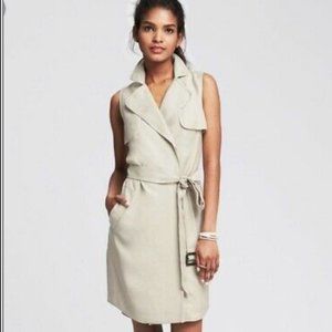 NWOT BANANA REPUBLIC Belted Sherlock Dress Jacket